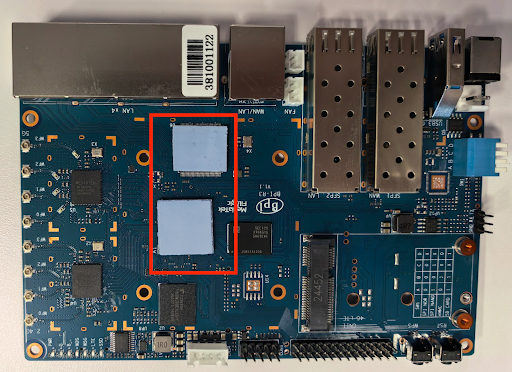 Posizionamento dei pad termici sulla scheda BPi-R3