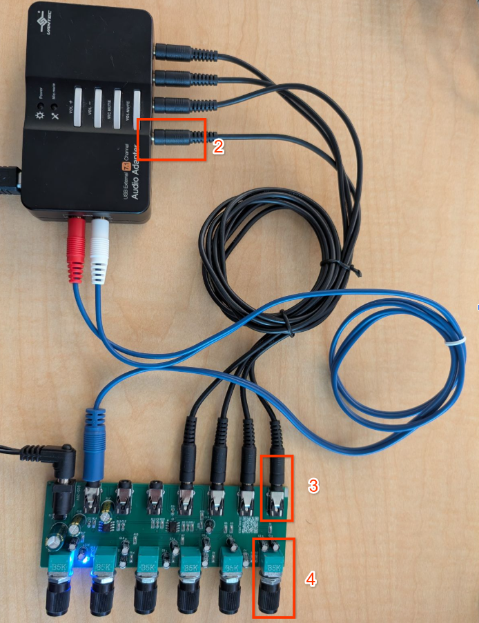 Kết nối đầu ra của Vantec với đầu vào của bộ trộn