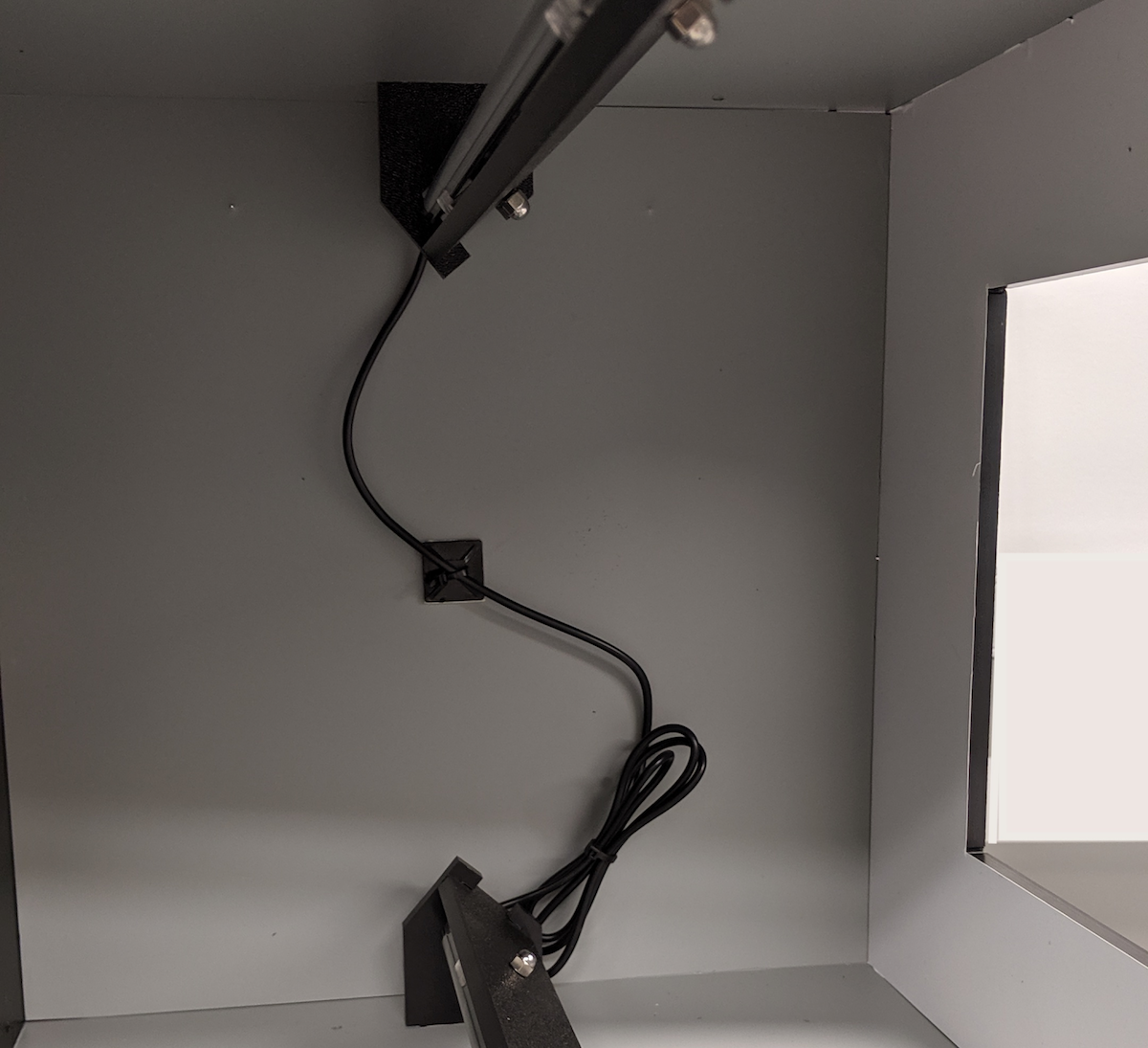 Przewód oświetleniowy